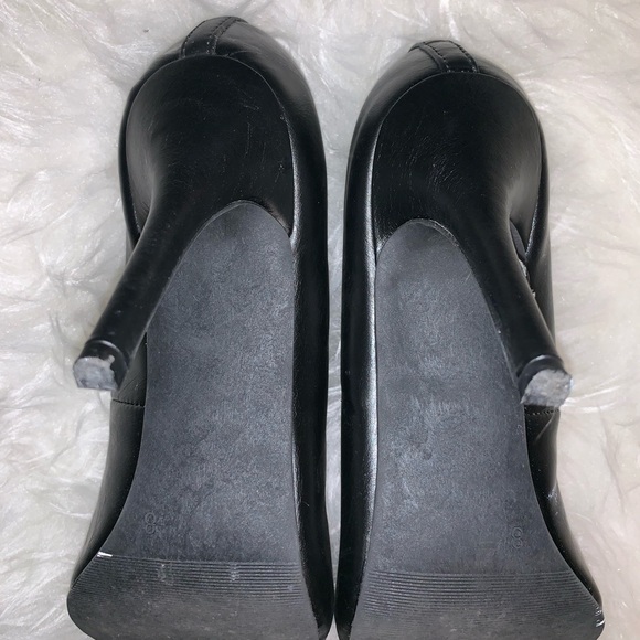 Candie’s Black Heels 8 - Picture 4 of 5